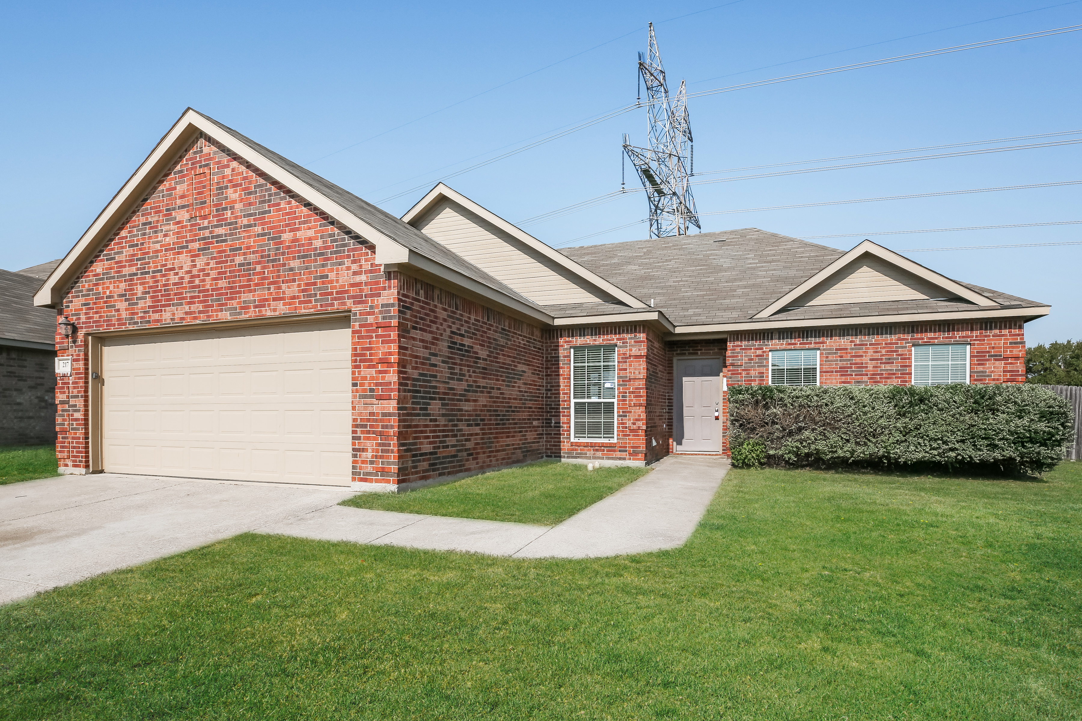 2017 Clark Trail Grand Prairie, TX 75052